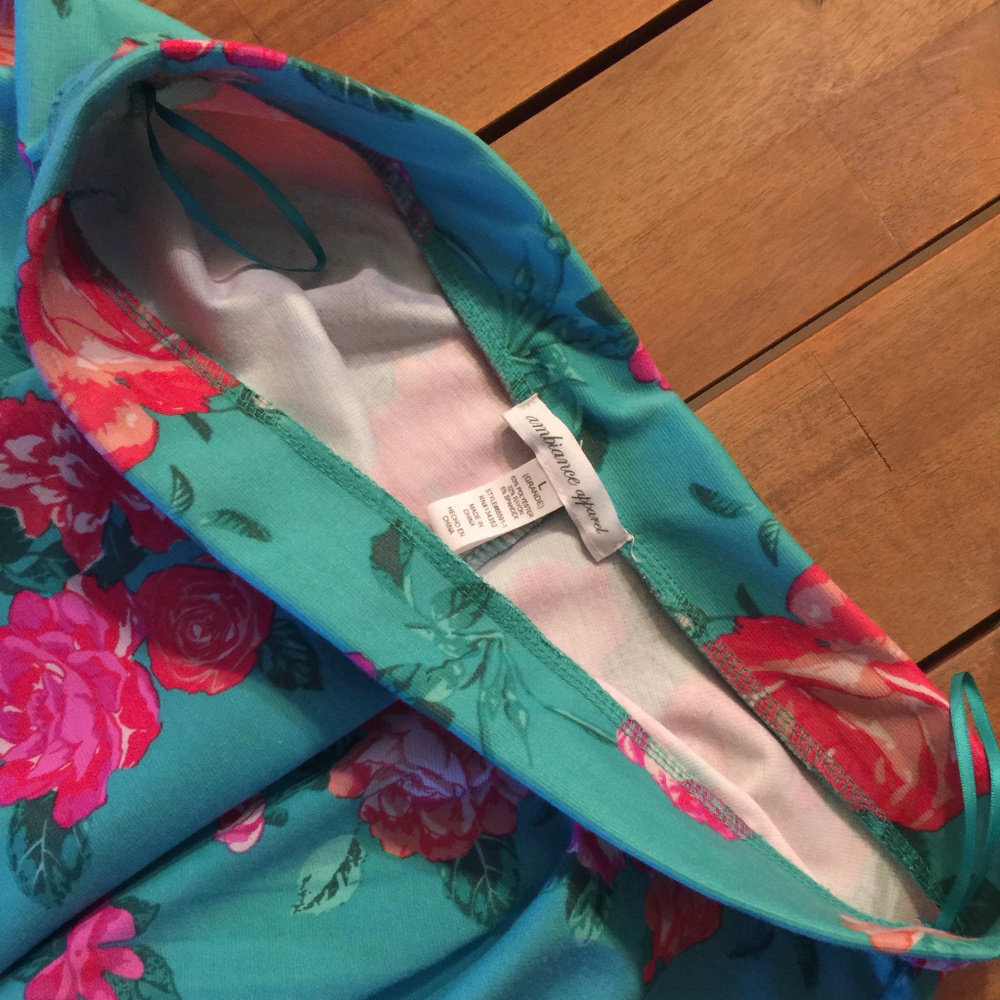 CUTE + RETRO ! AMBIANCE APPAREL . FLORAL SKATER SKIRT . BRIGHT HAPPY COLORS - Picture 8 of 8